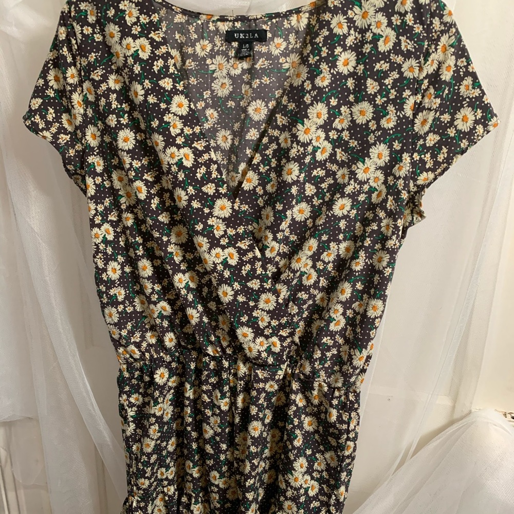 Daisy Shorts Romper